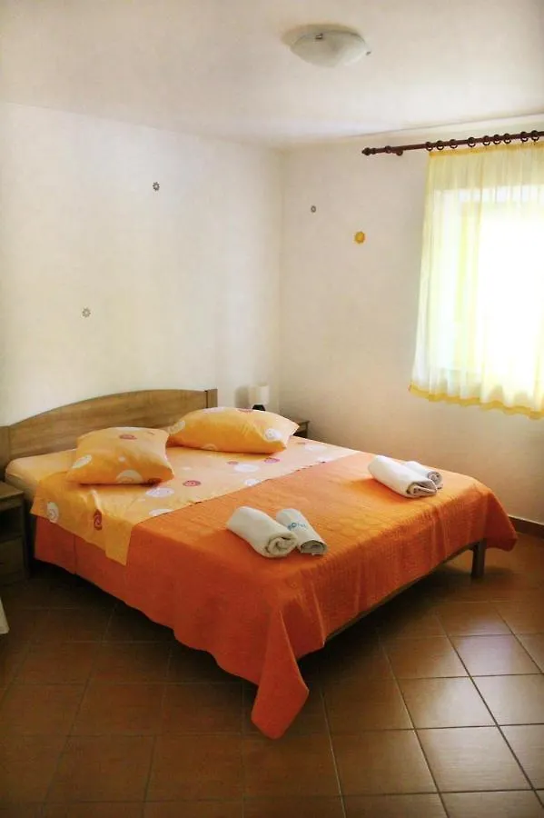 Apartment Pahljina Rab Town Croacia