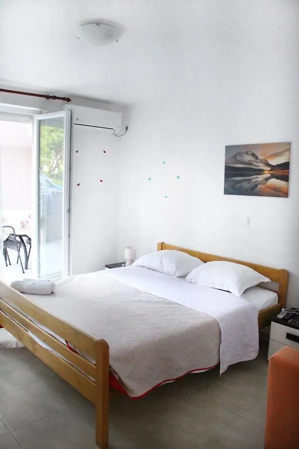 Apartment Pahljina Rab Town